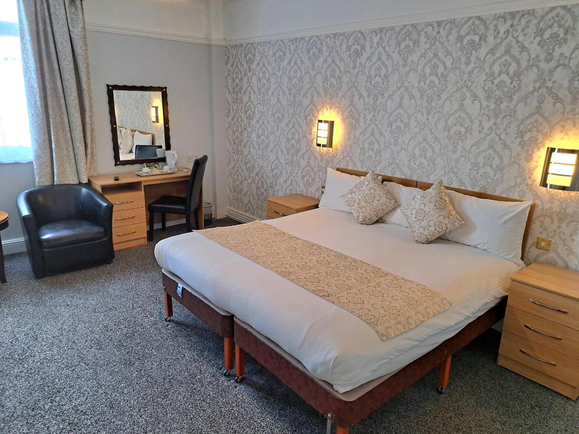 Prince Of Wales Hotel Southport Ngoại thất bức ảnh